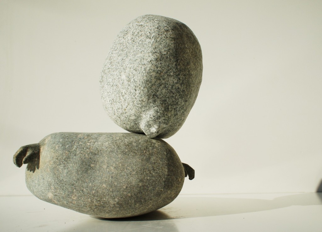Séria Riečne kamene/River stones series – Flying object
