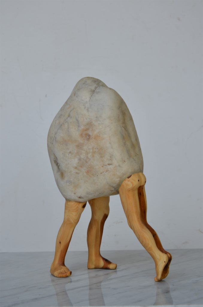 Untitled, 28 × 15 × 12 cm, kameň, drevo/stone, wood, 2020